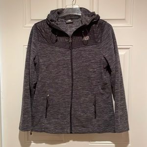 New balance, who did fleece size medium jacket